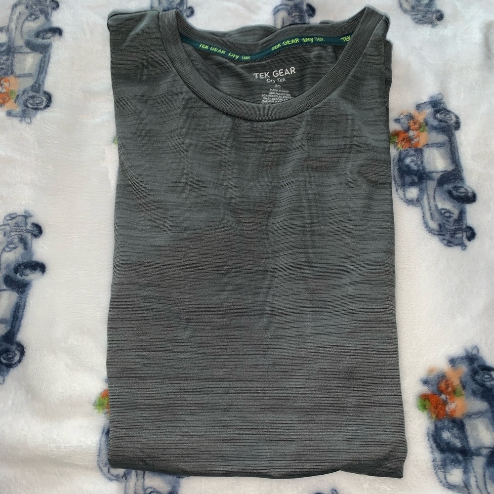 Mens Black & Gray Tek Gear M T- Shirts